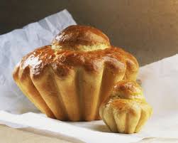 Soft buttery brioche bread loaf – featured in 5 underrated bakery items